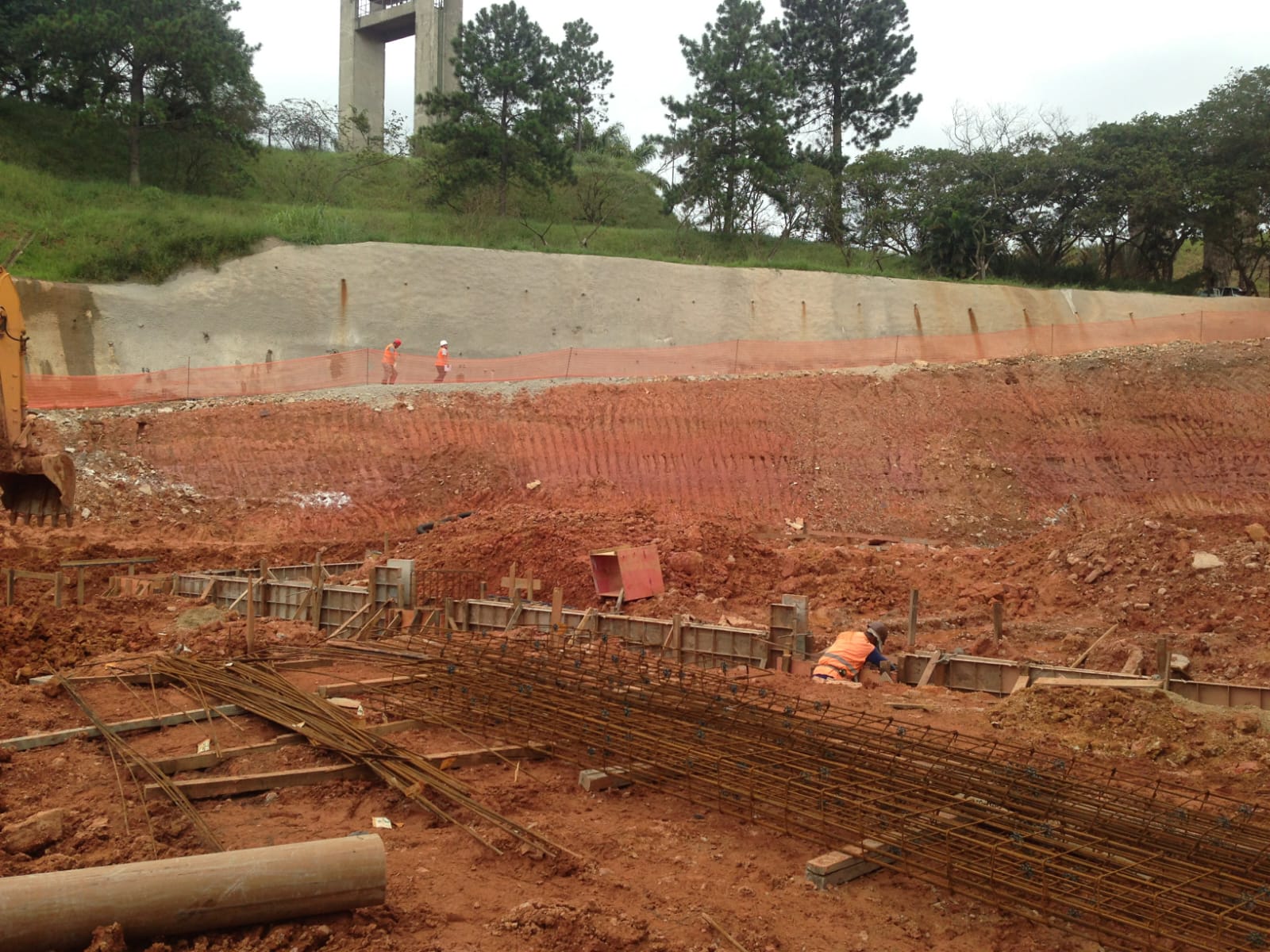 Terraplanagem, DHP e Contenção de Solo - Projeto 17
