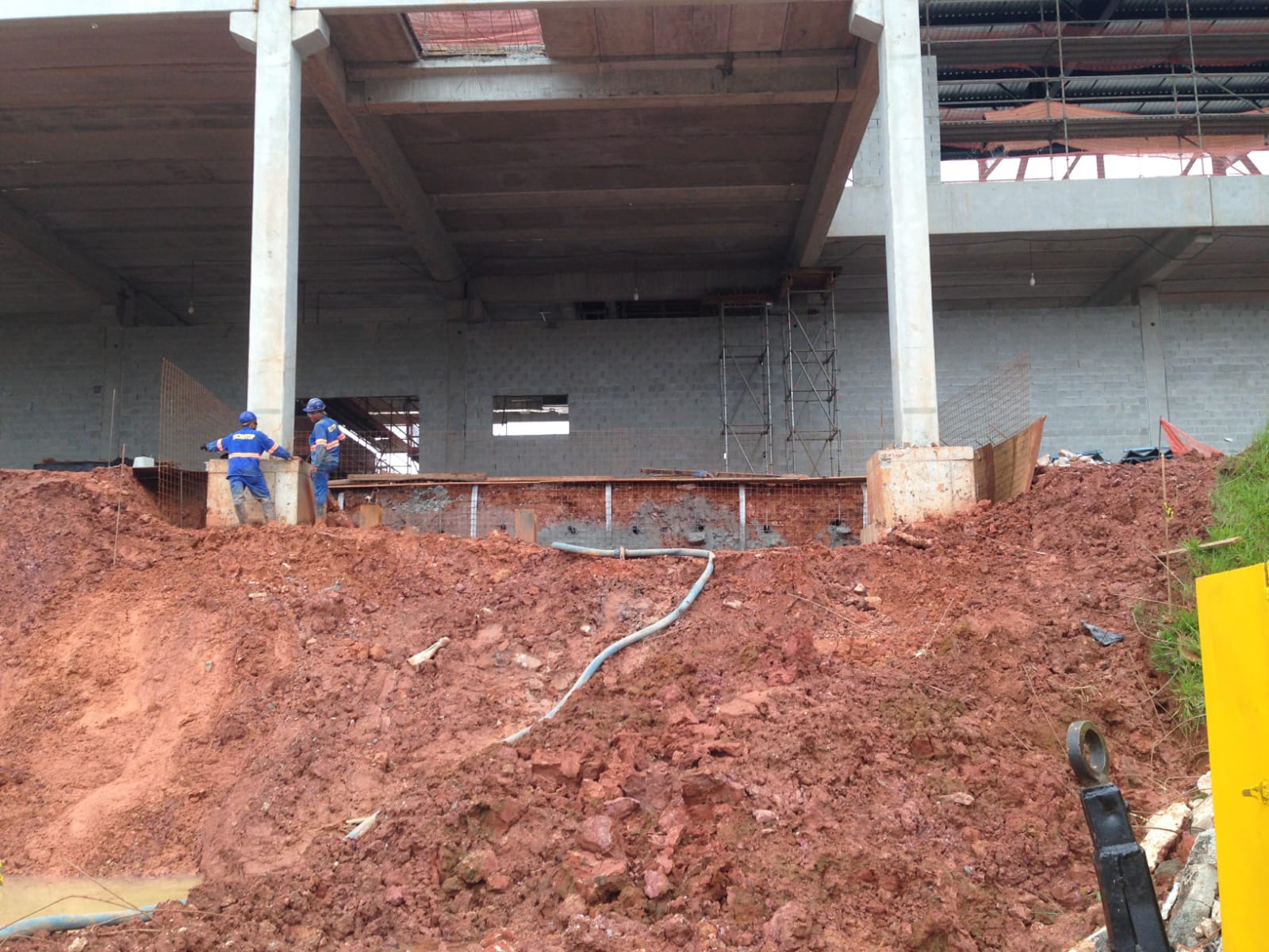 Terraplanagem, DHP e Contenção de Solo - Projeto 24